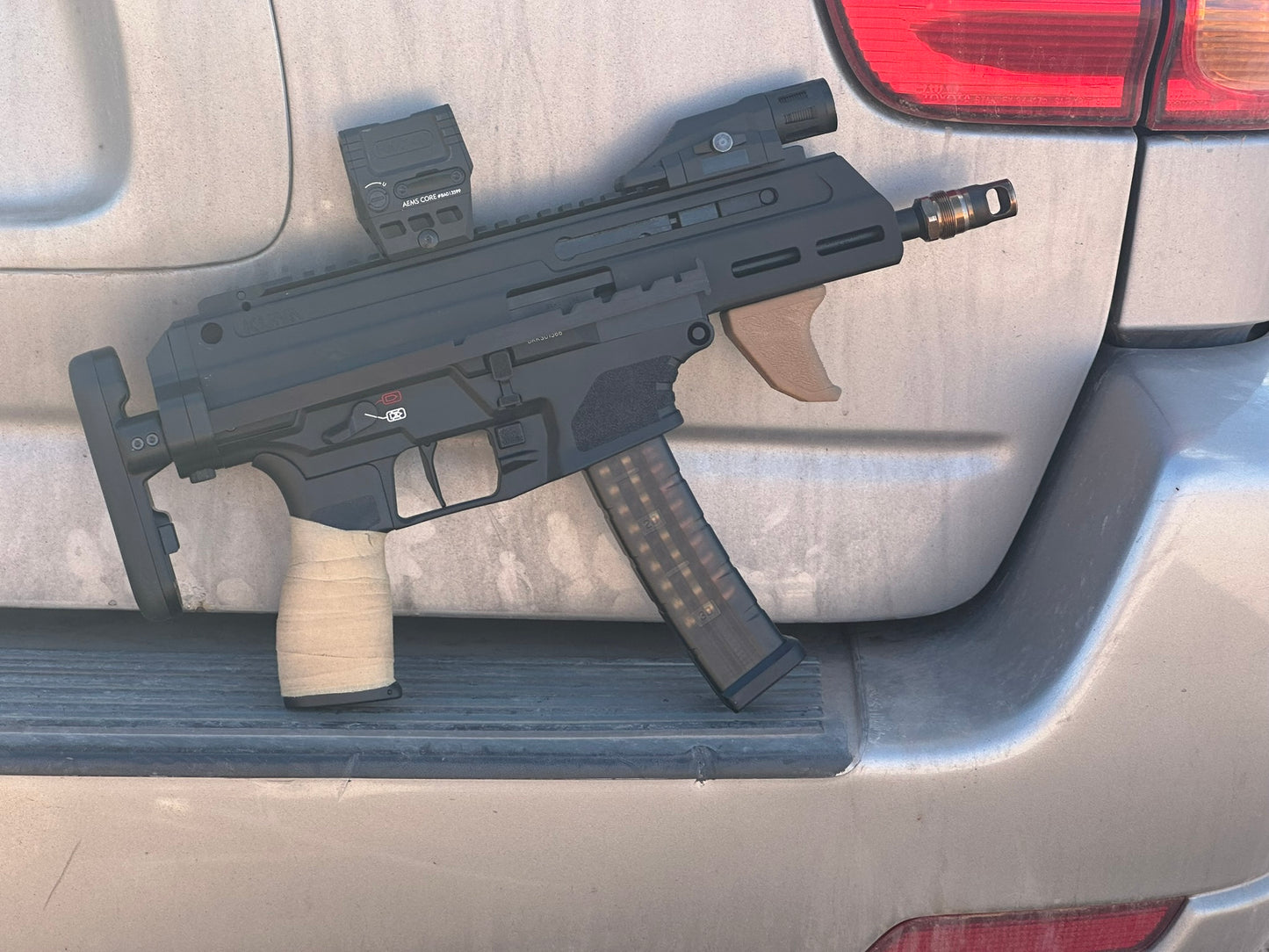 Kuna Collapsing Stock